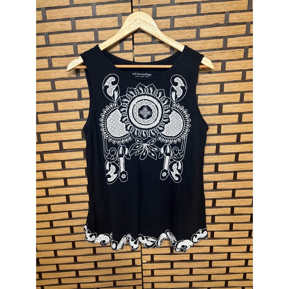 Soft Surruoundings Black And White Tank Top Size‎ Medium